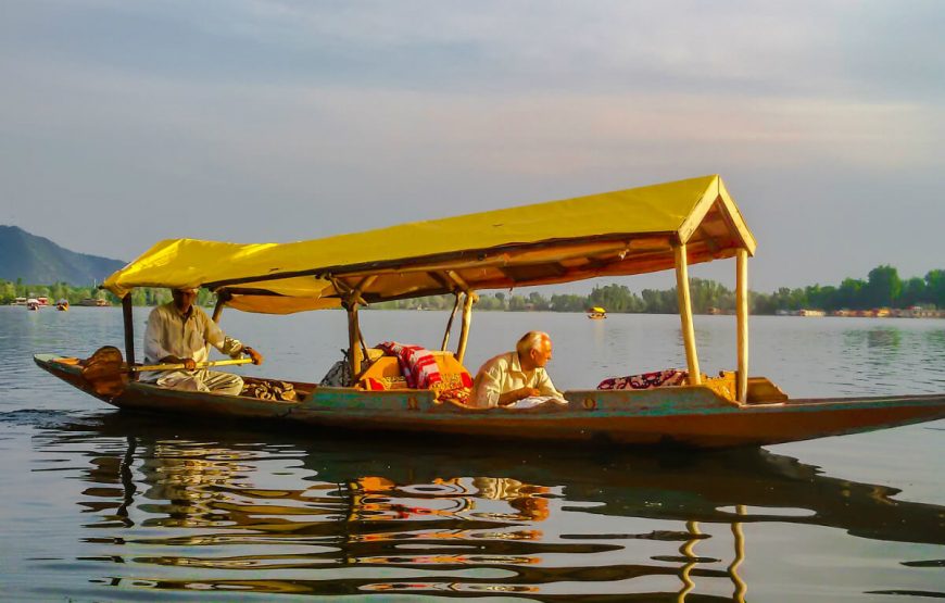 Dal lake at srinagar