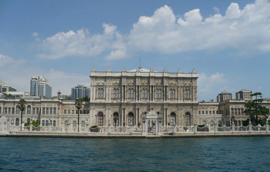 Dolmabahce Palace travel packages