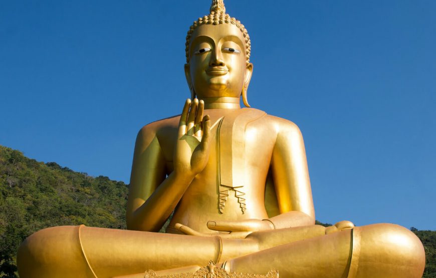 Golden Buddha in the Hakone Peace Park