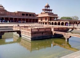 GT Holidays North Indian holiday package featuring Panch Mahal heritage site