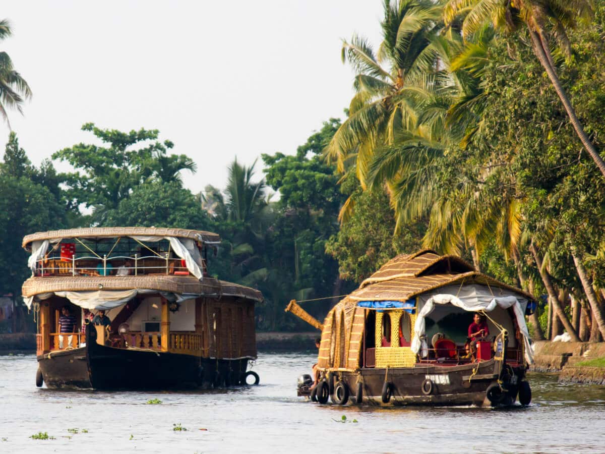 alleppey boat house holiday trip packages