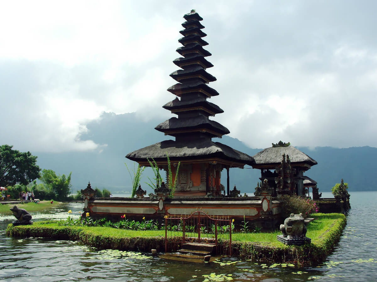 ancient temple of Pura Luhur Uluwatu bali