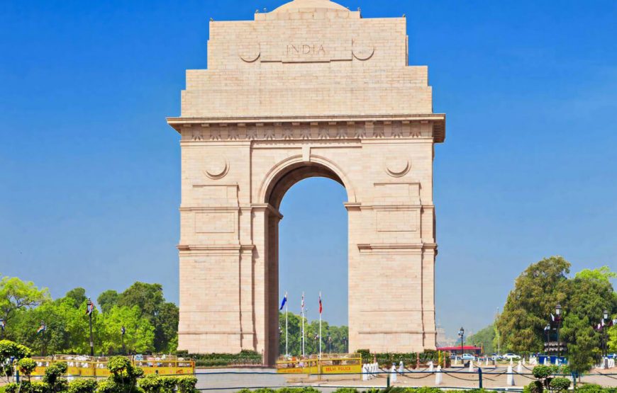 india gate india gate delhi tourist