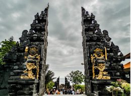 tanah lot bali