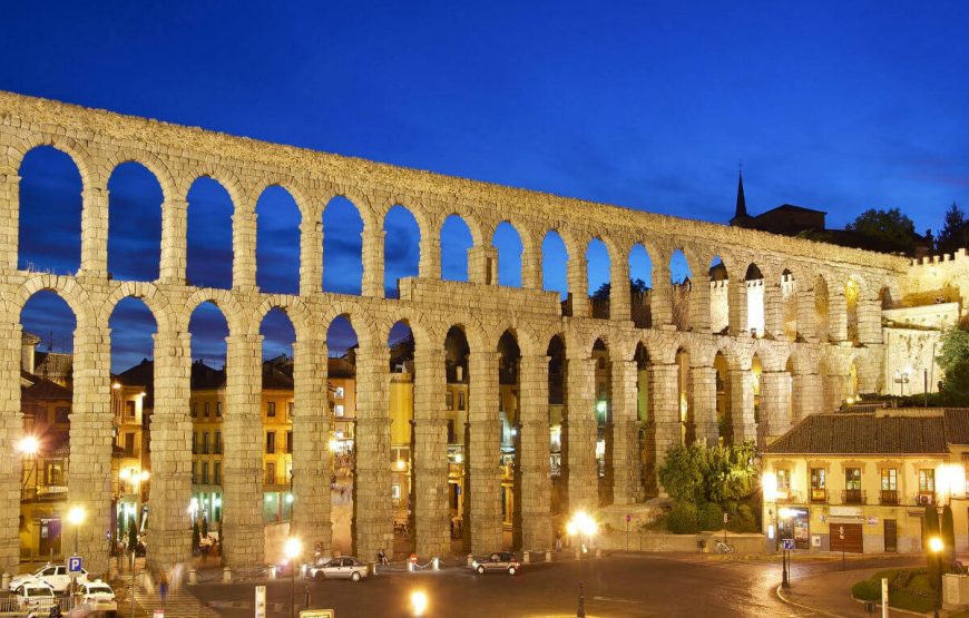 Aqueduct Segovia Night