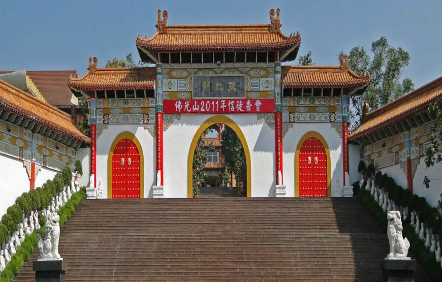 Foguangshan Monastery tour package