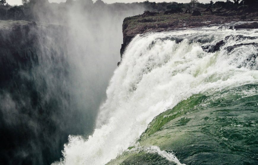 Victoria waterfall