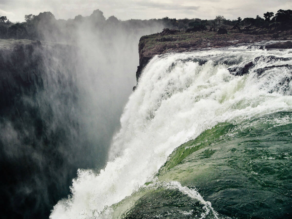 Victoria waterfall