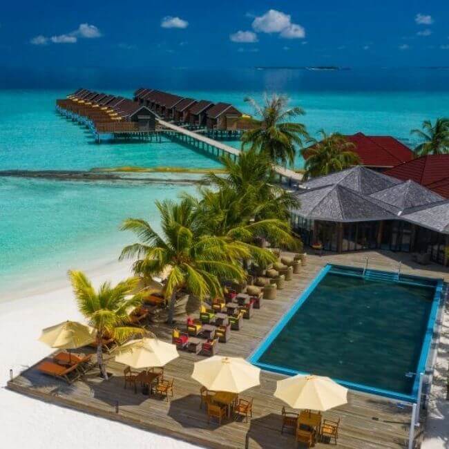 Dhigufaru Thundi Pool Bar