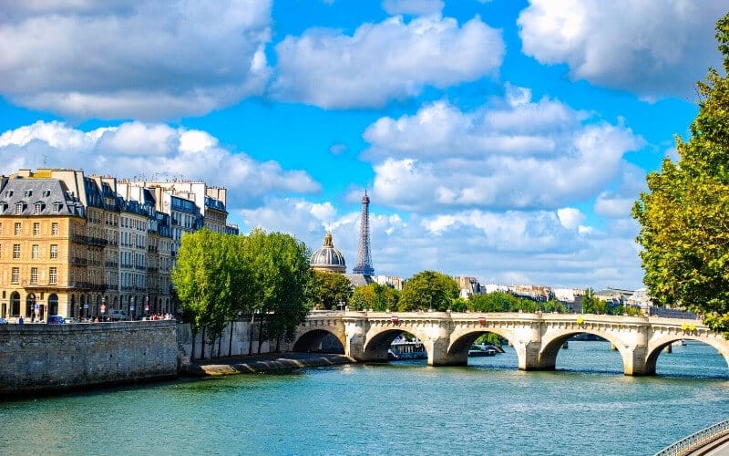 Paris Honeymoon Packages